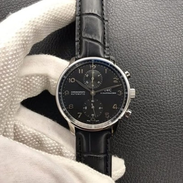 IWC 포르투기저 크로노그래프 화이트골드 블랙다이얼 41mm